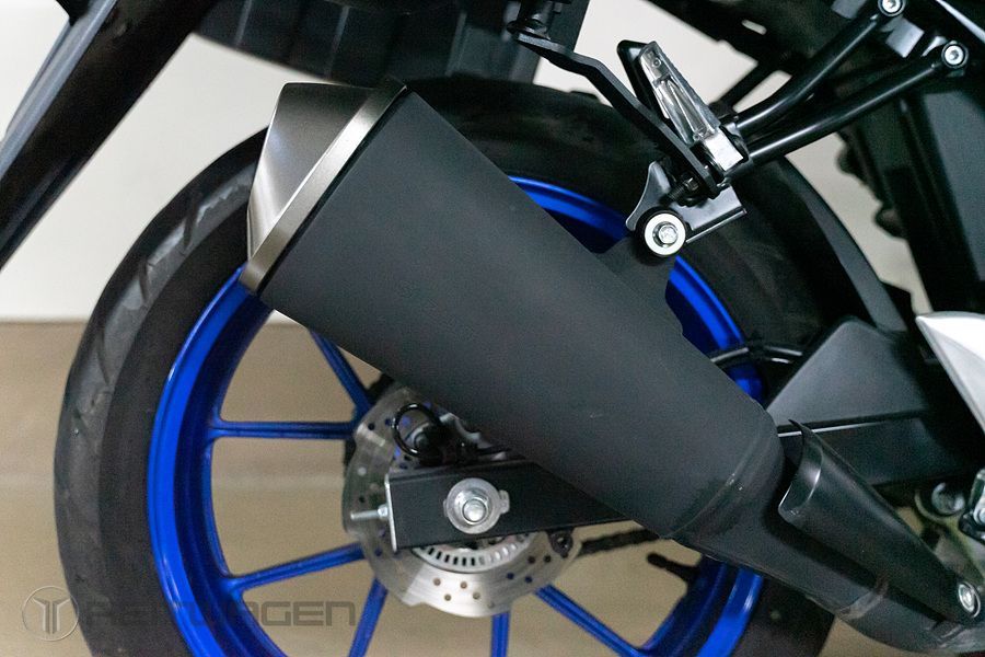 스즈키 GSX S 125 15