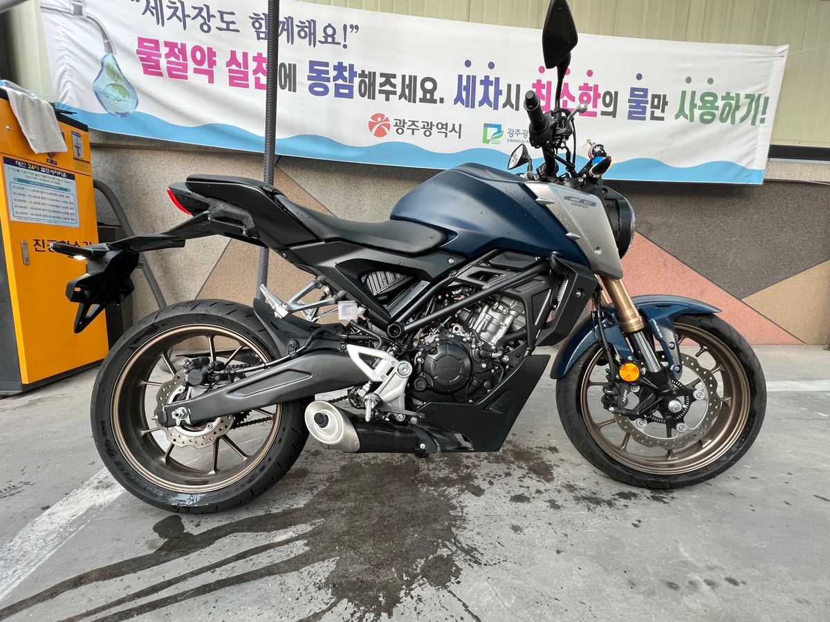 혼다 CB 125 R main