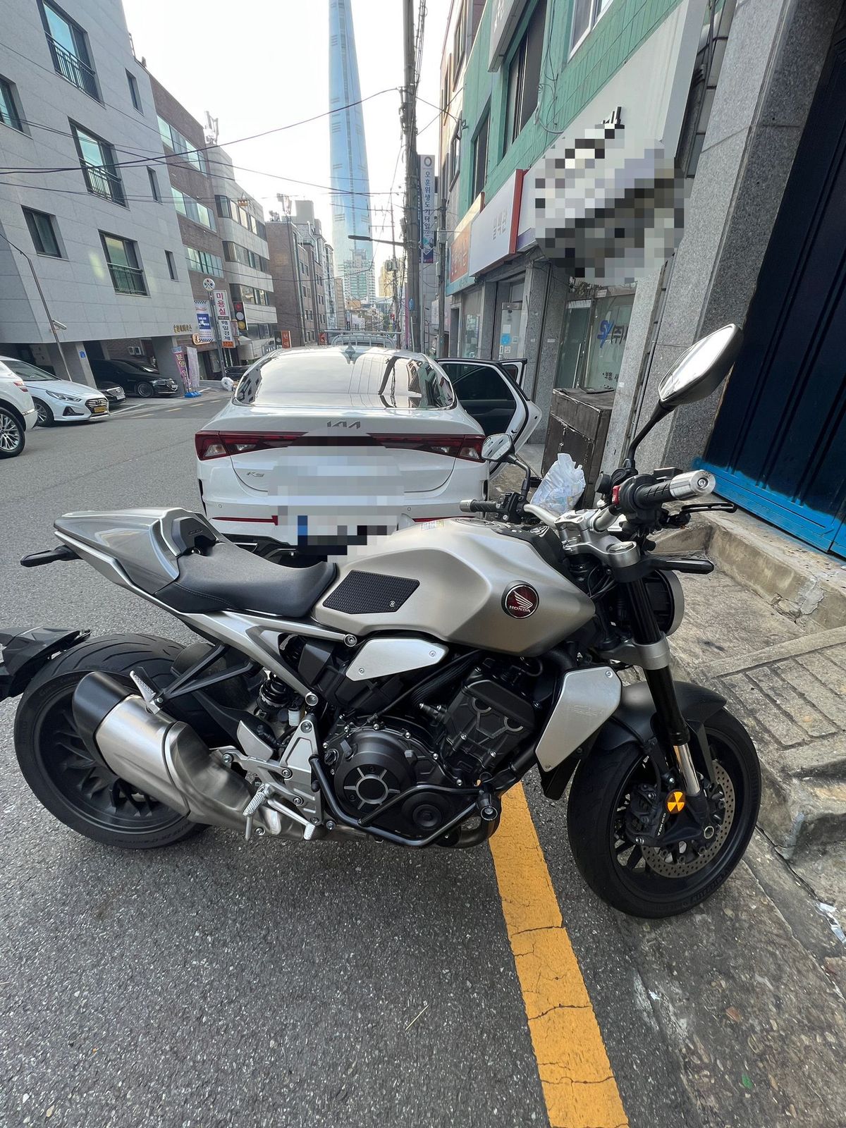 혼다 CB 1000 R main
