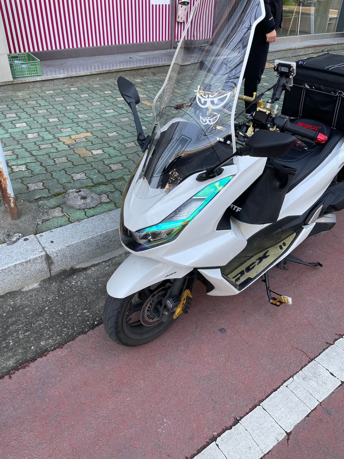 혼다 PCX 125 more
