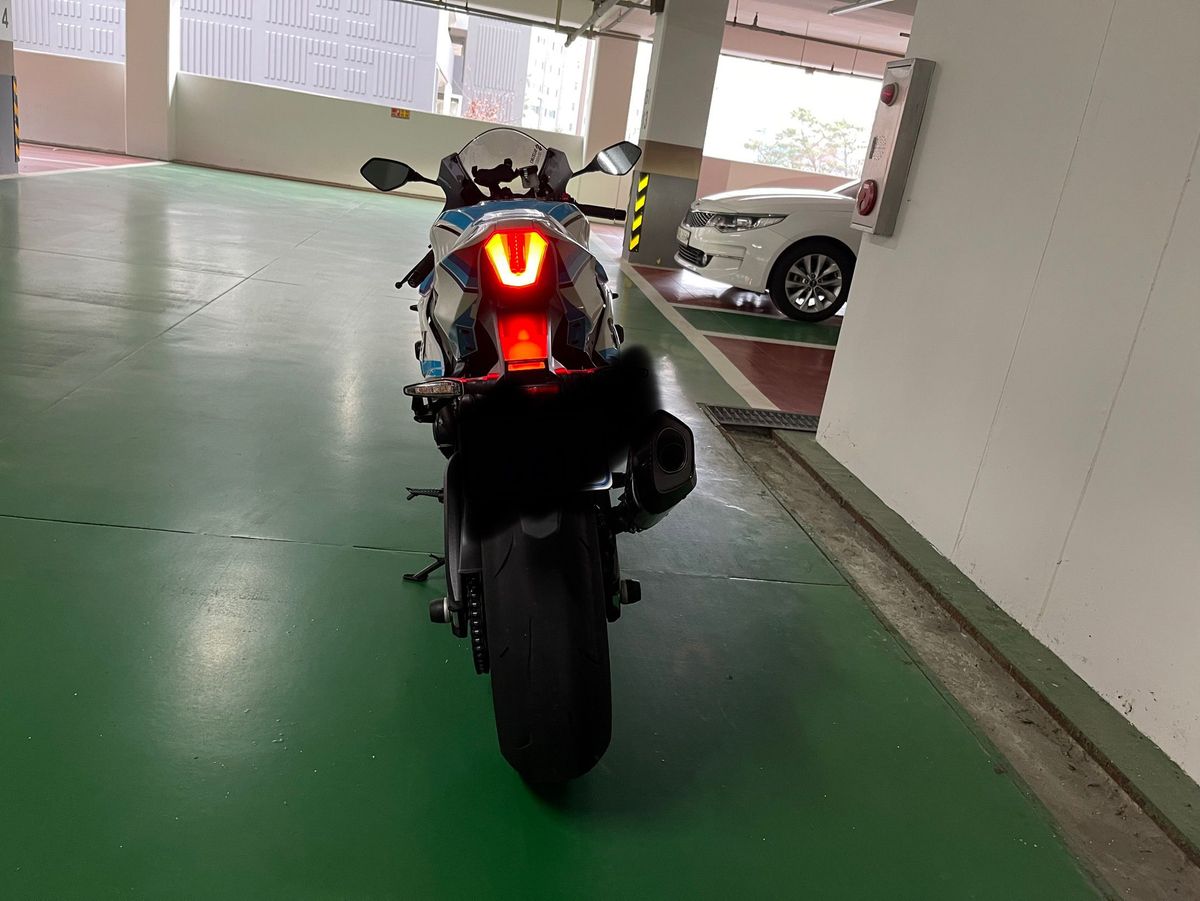 스즈키 GSX R 1000 ABS 4