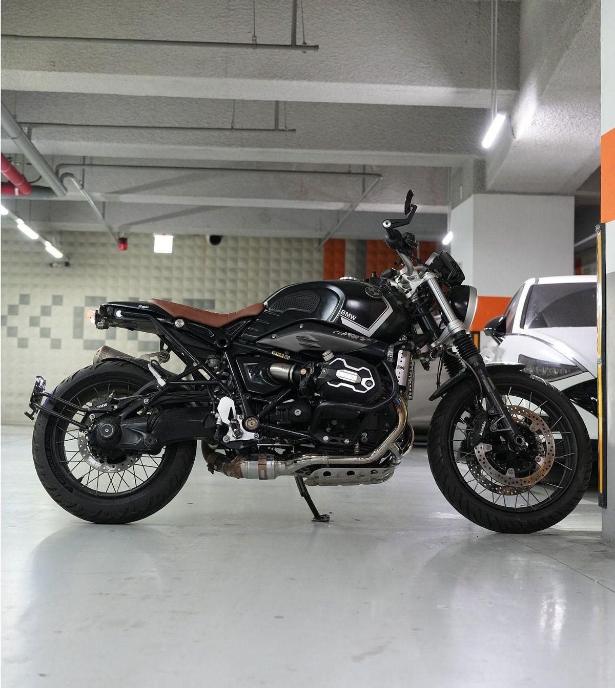 BMW R nine T 스크램블러 8