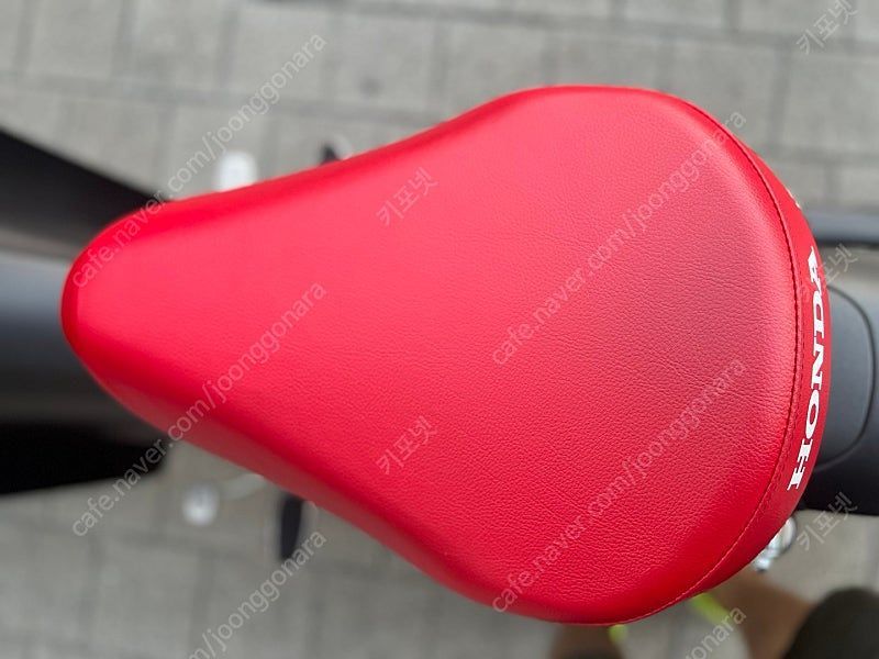 혼다 C 125 8