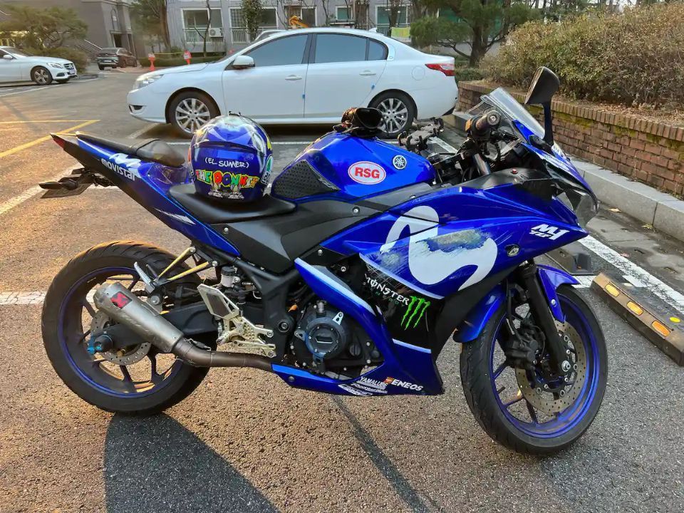 야마하 YZF R3 main