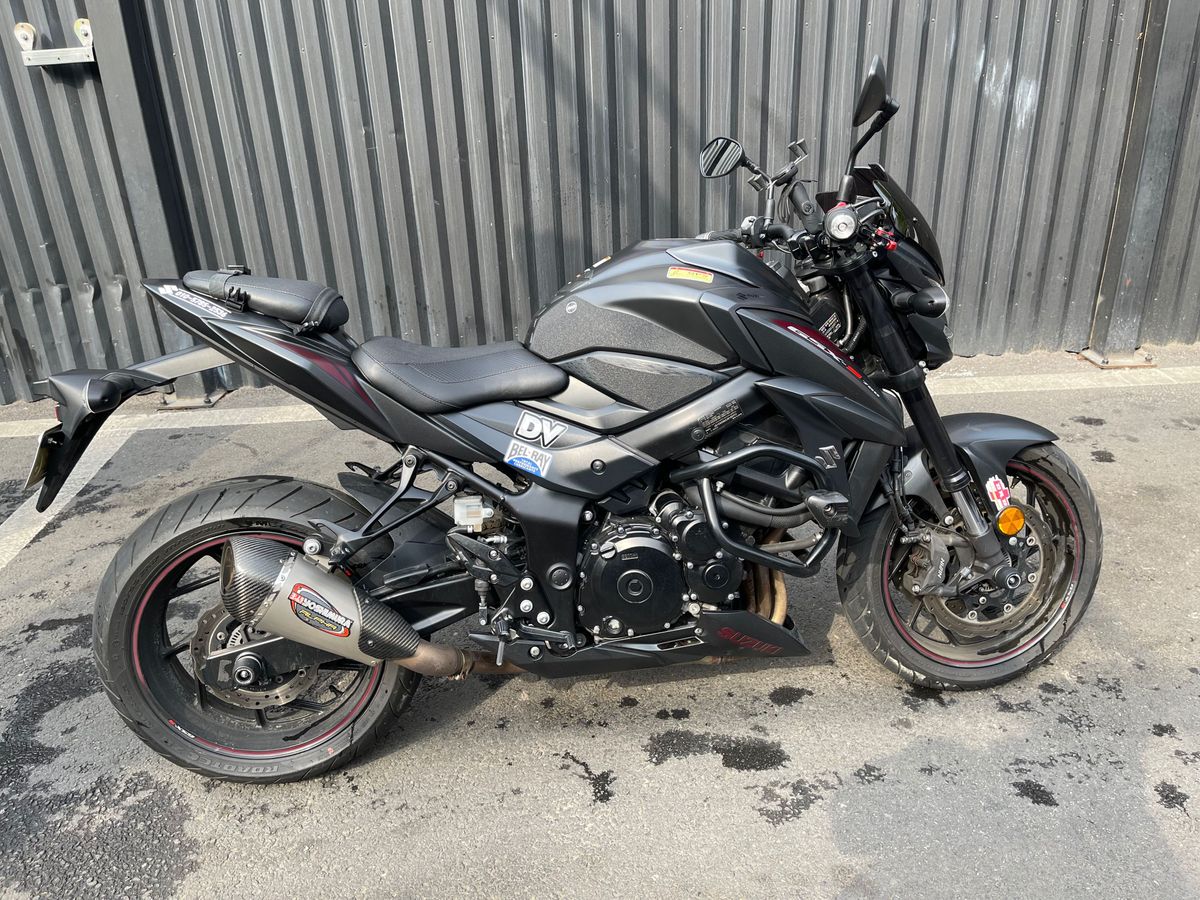 스즈키 GSX S 750 main