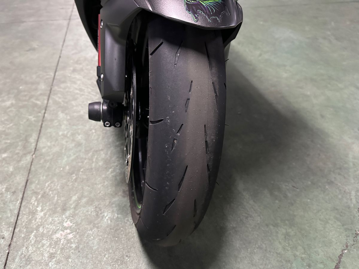 가와사키 닌자 ZX 10 R 7