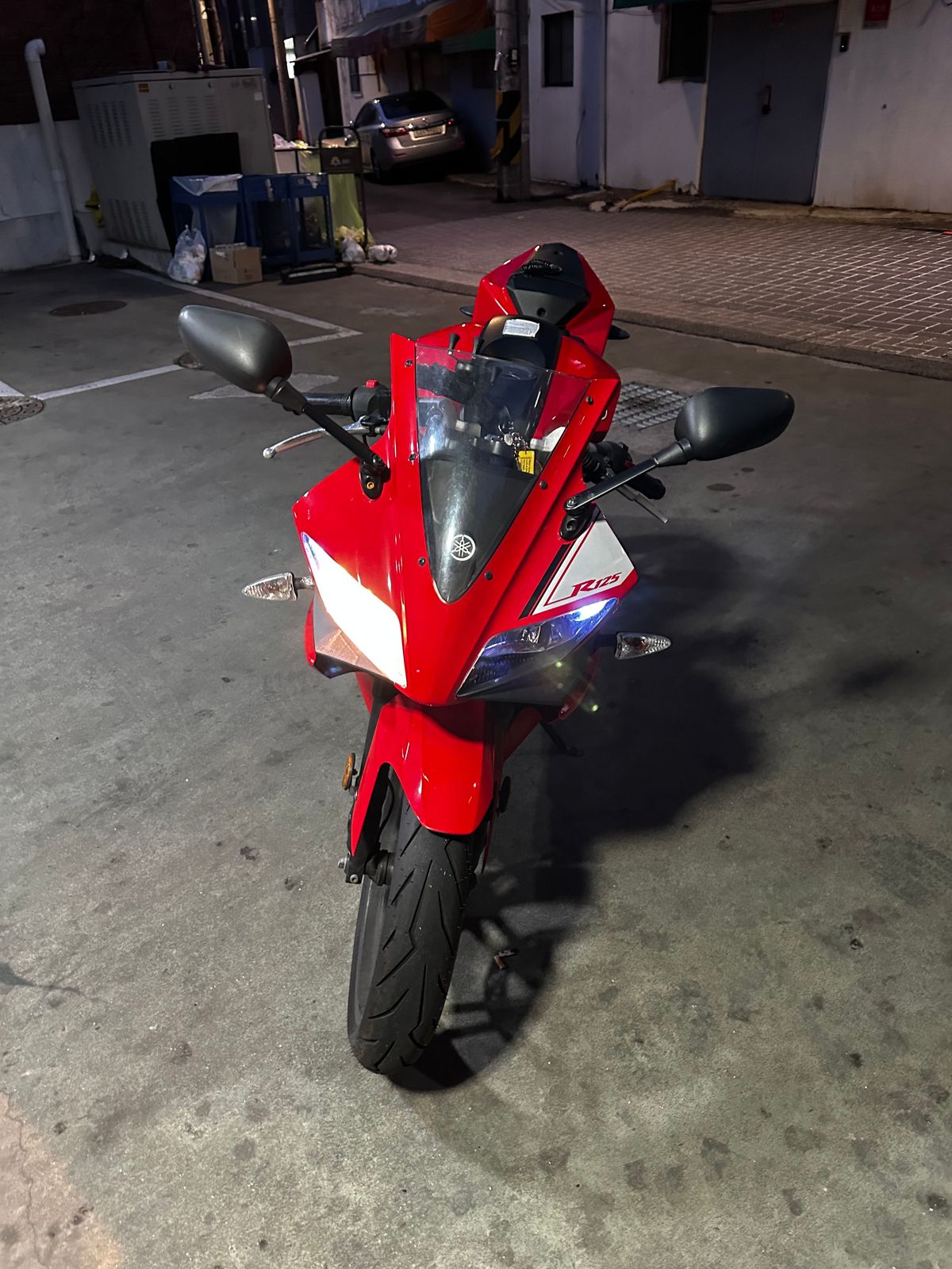 혼다 CBR 125 R thumb 2