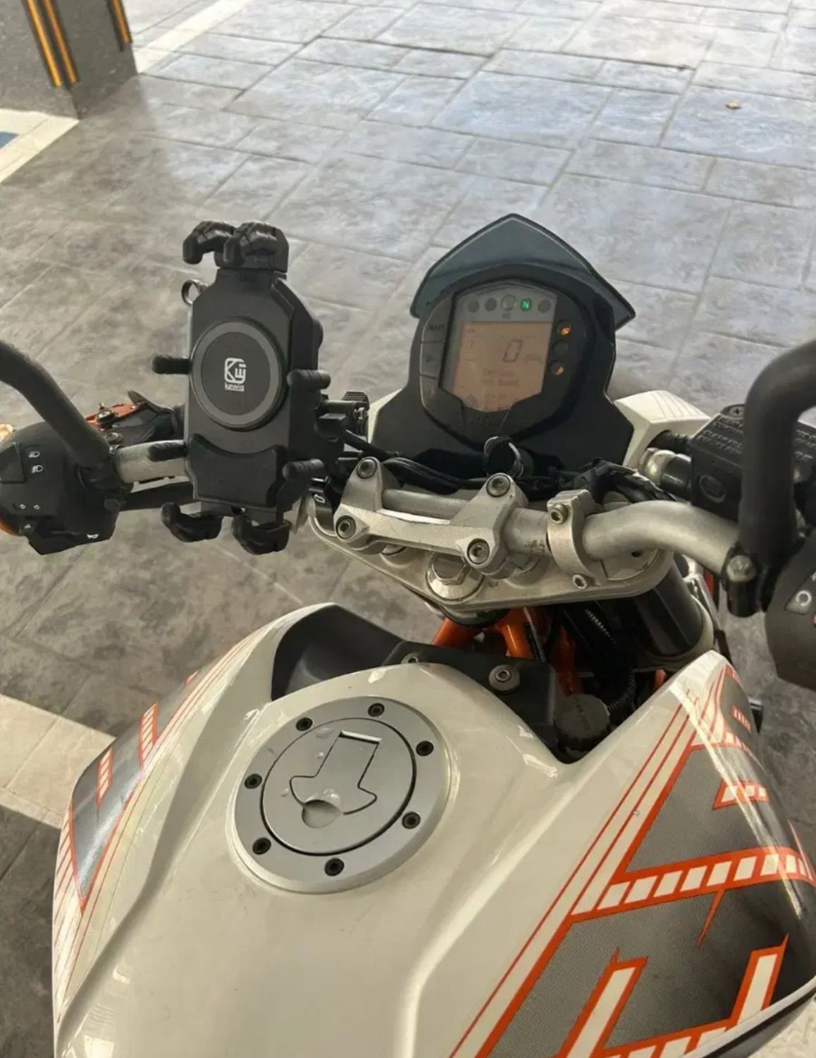 KTM 390 듀크 8
