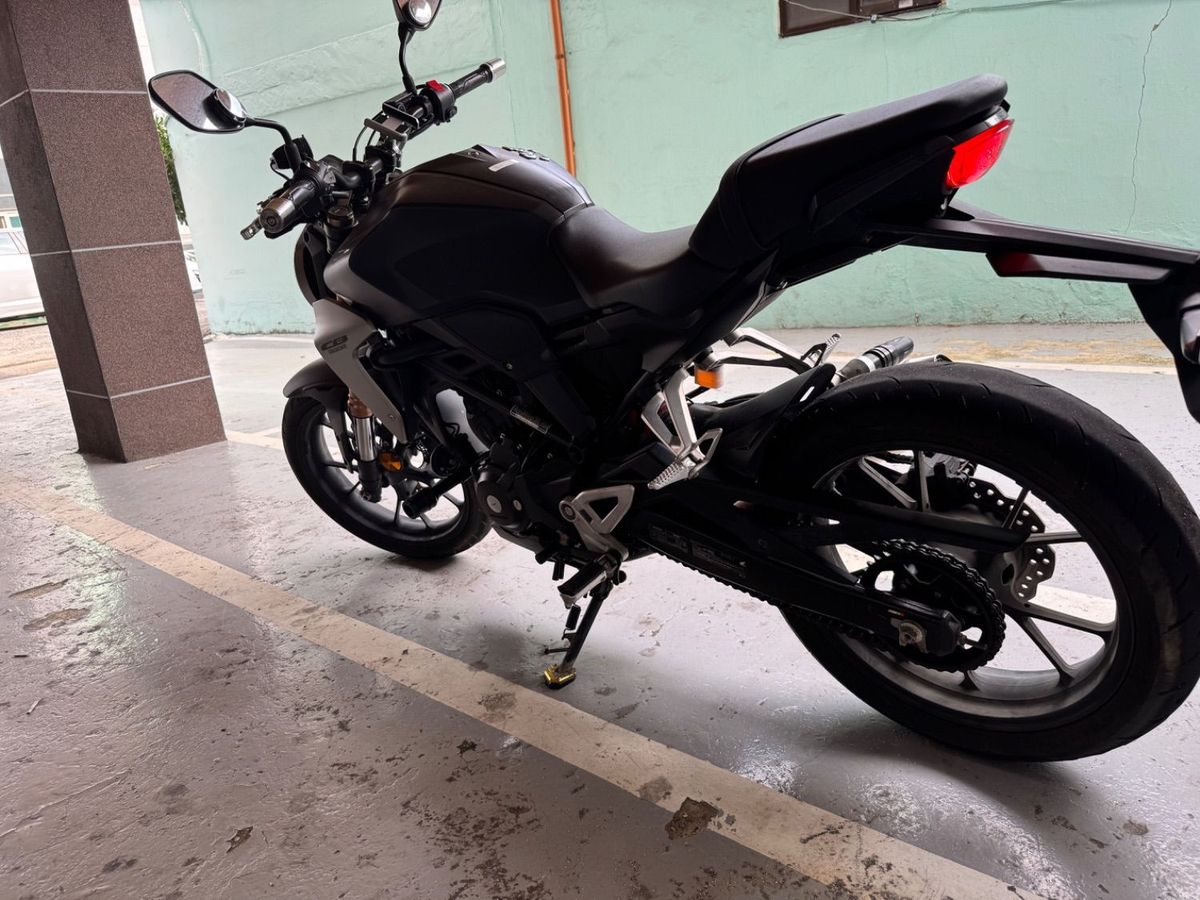 혼다 CB 300 R 4