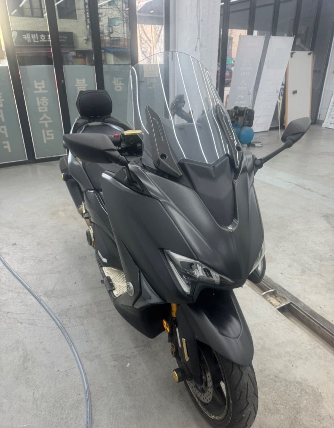 야마하 TMAX DX 5