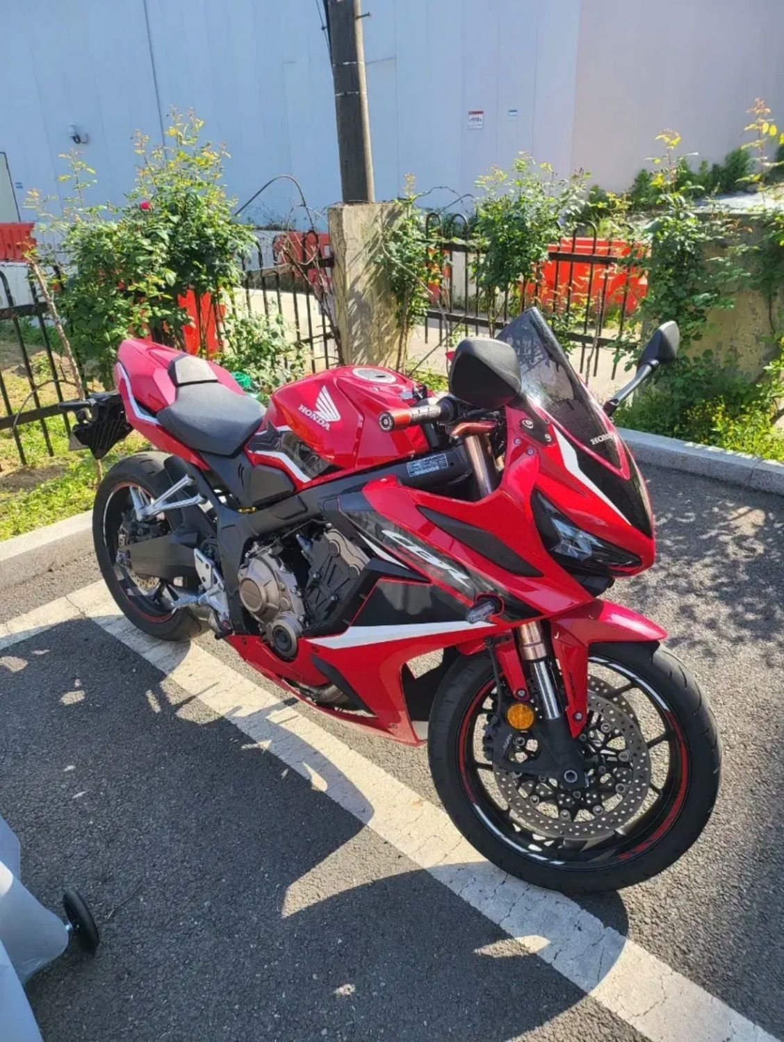 혼다 CBR 650 R MT main