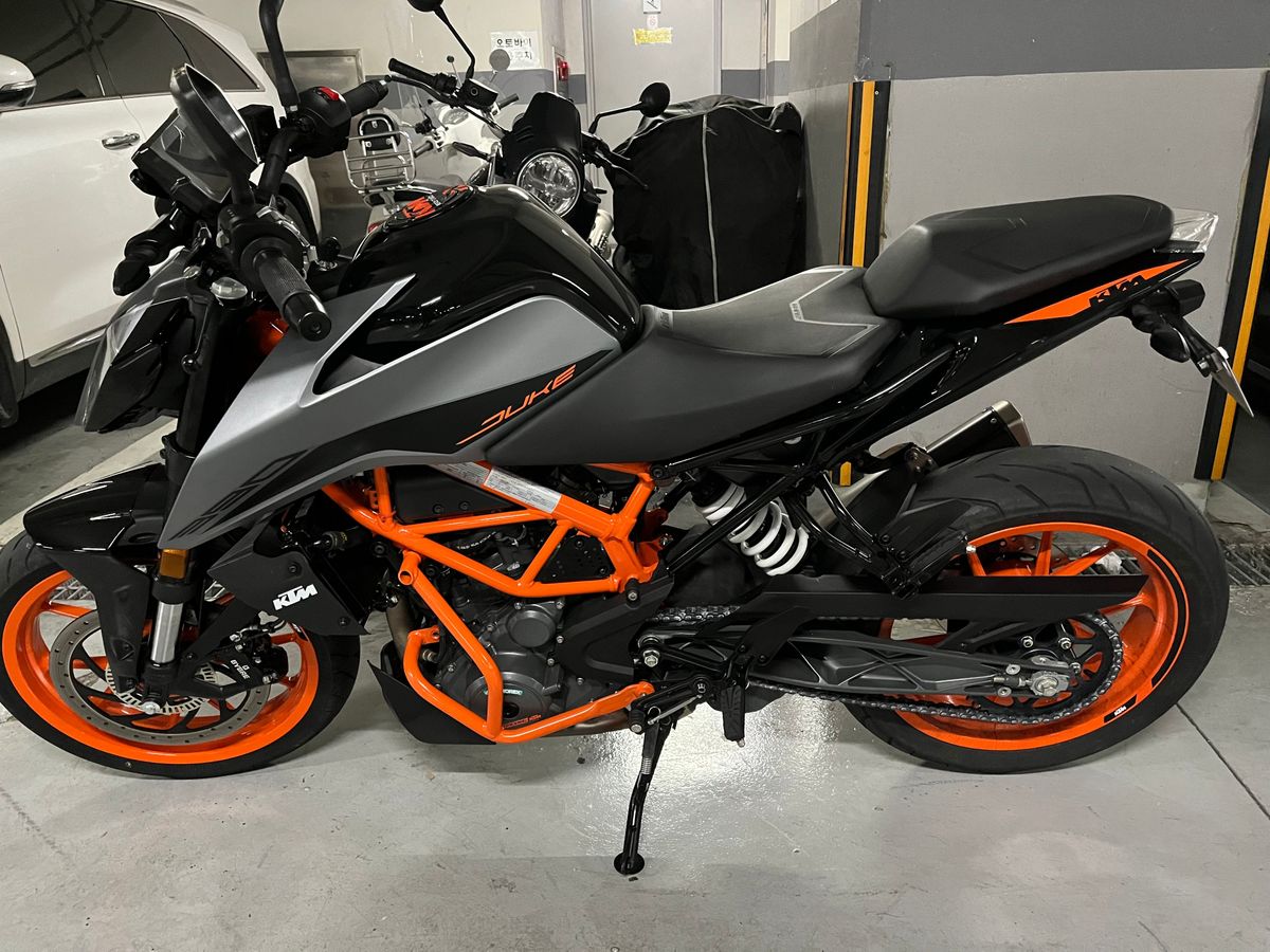 KTM 390 듀크 thumb 2