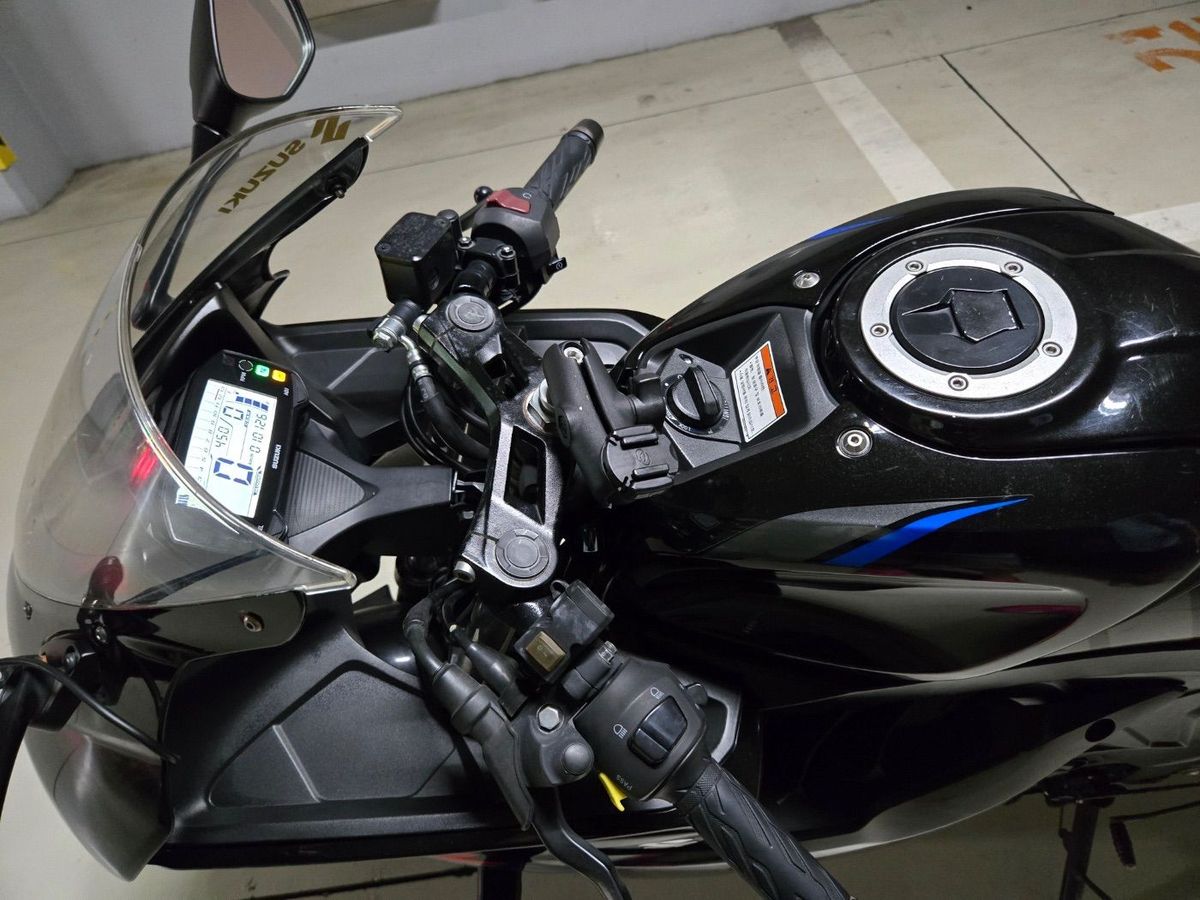 스즈키 GSX R 125 ABS 8