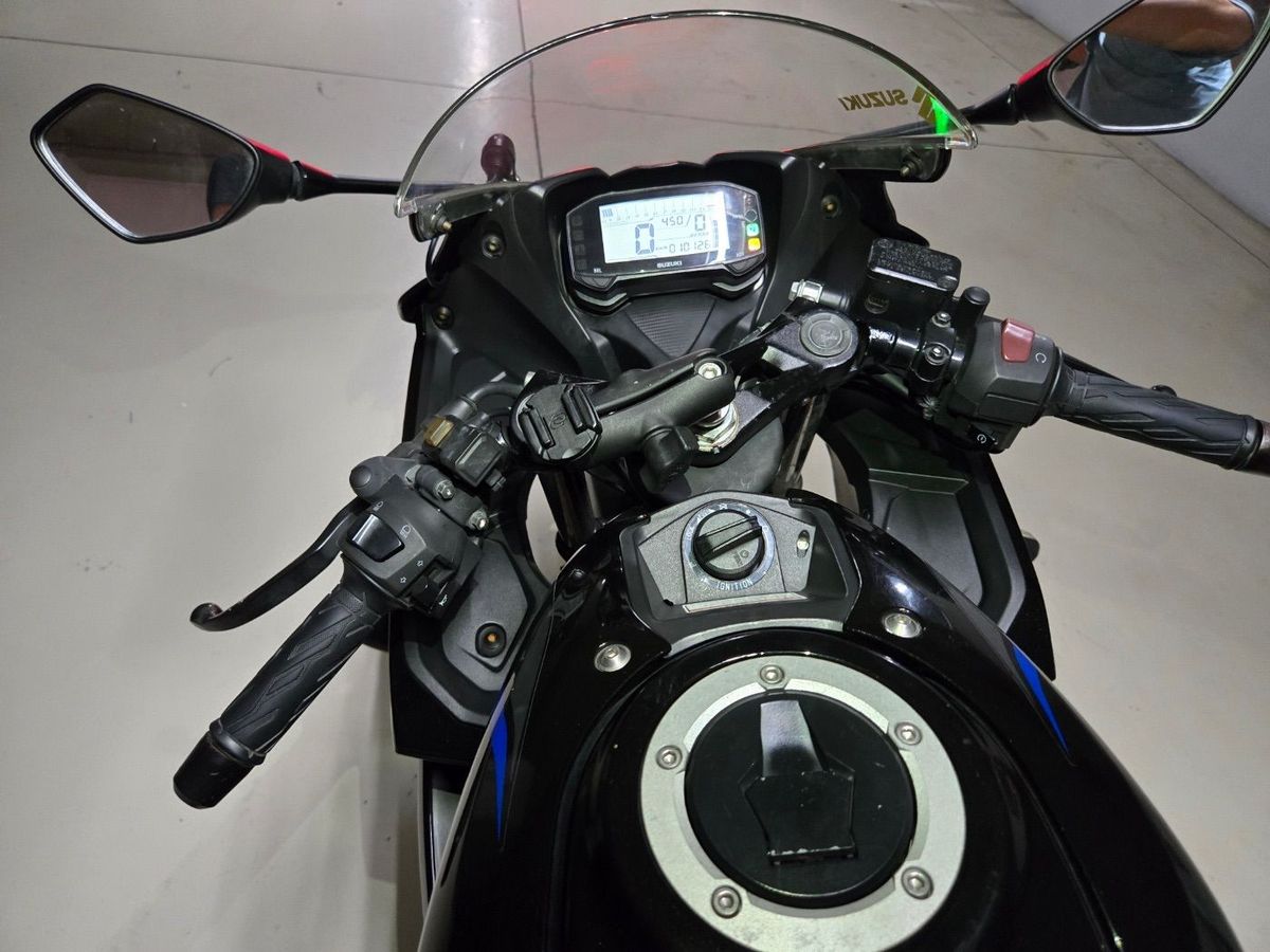 스즈키 GSX R 125 ABS more