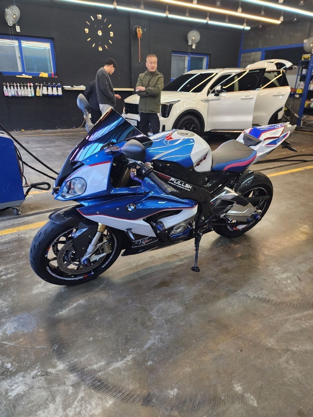BMW S 1000 RR more