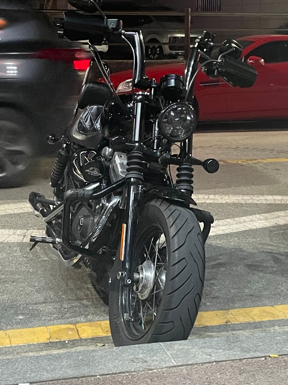 할리데이비슨 포티에잇 more