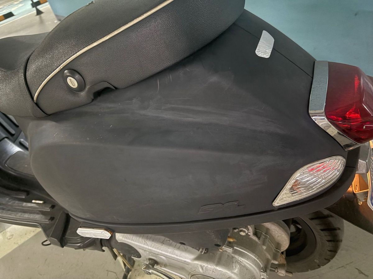 베스파 SXL 125 9