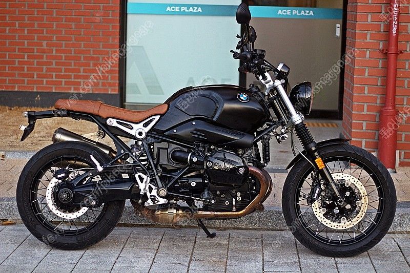 BMW R nine T 스크램블러 4