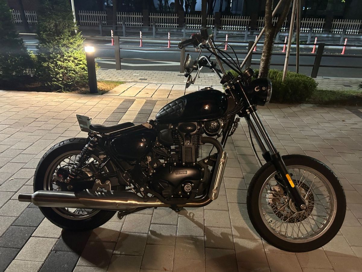 베넬리 임페리알레 400 ABS main