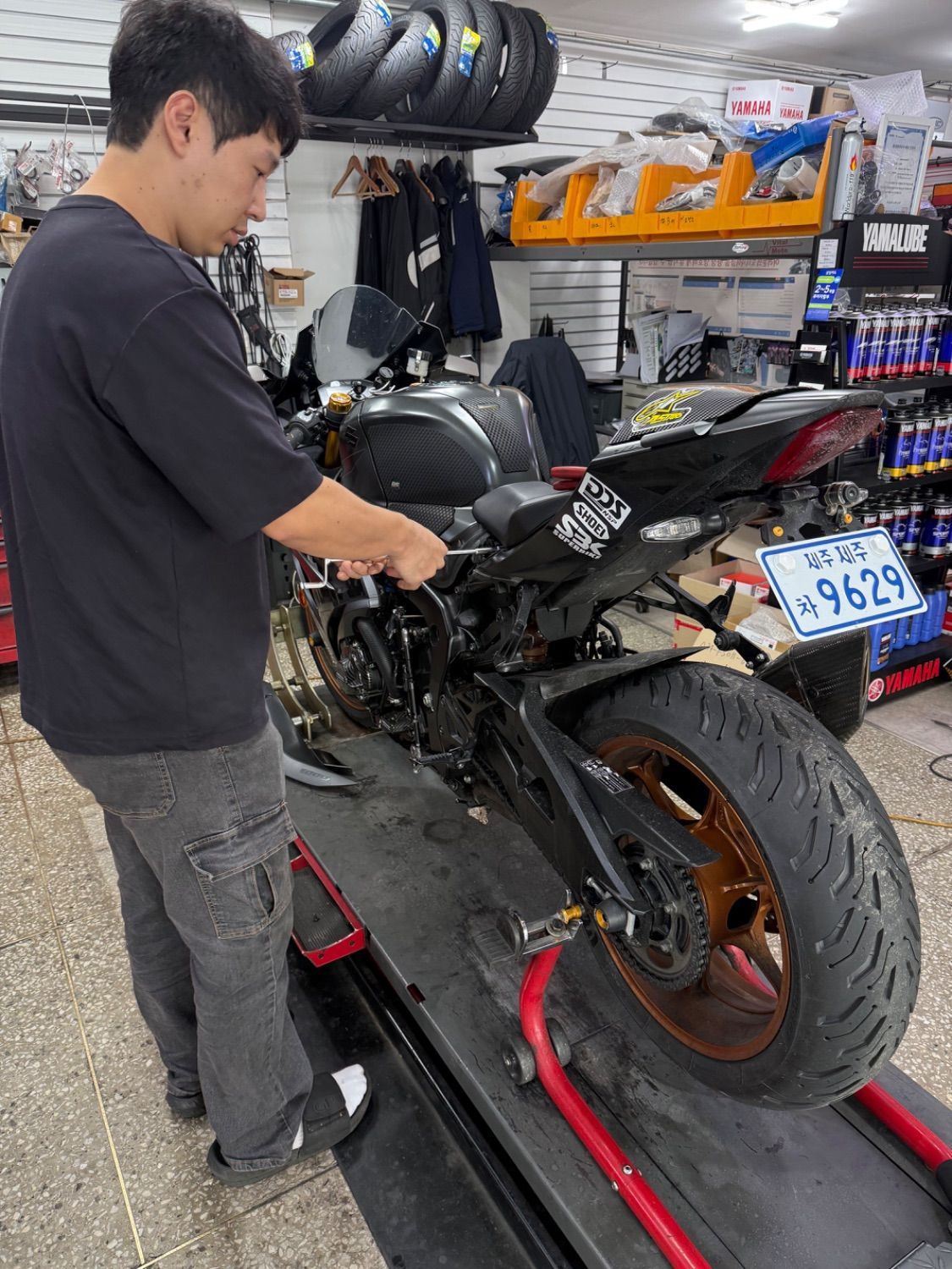 스즈키 GSX R 1000 R 블랙 에디션 9