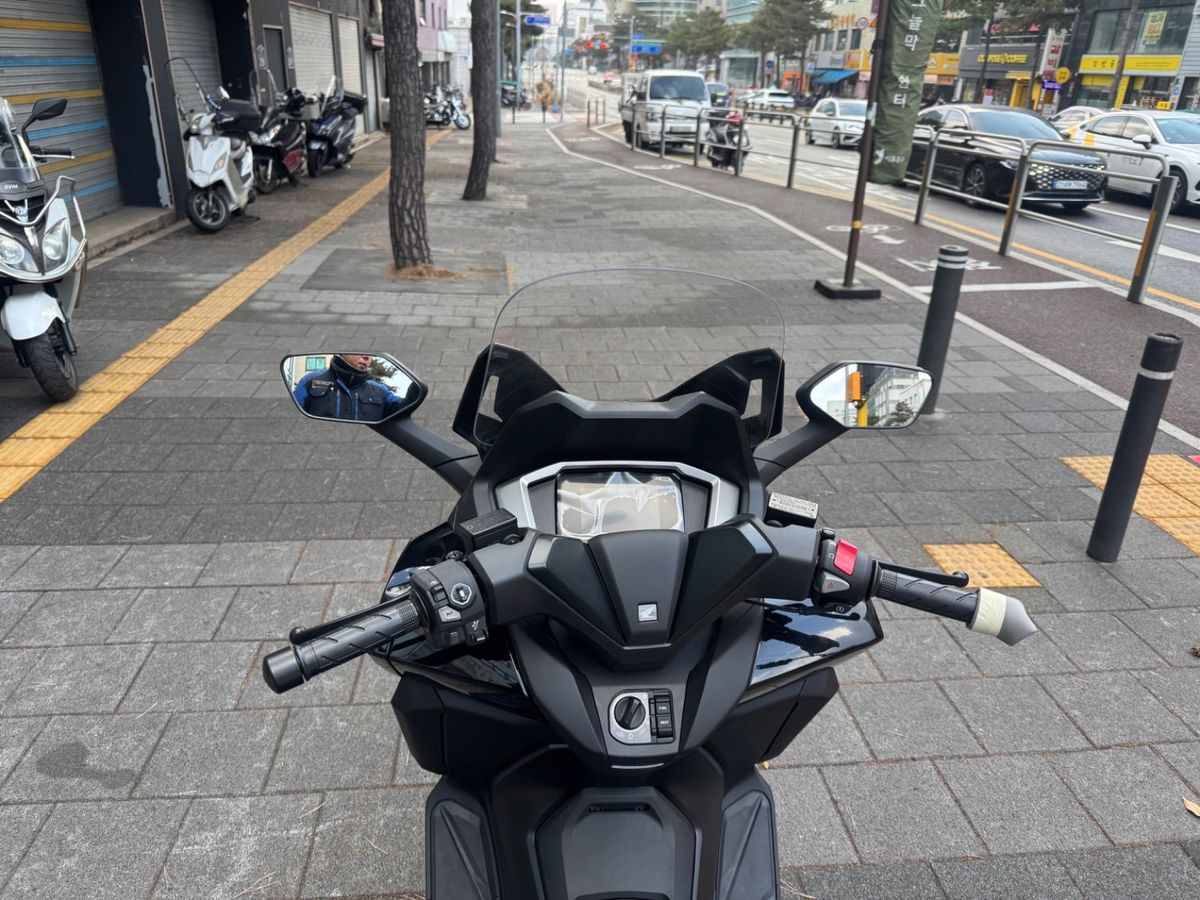 혼다 포르자 350 4