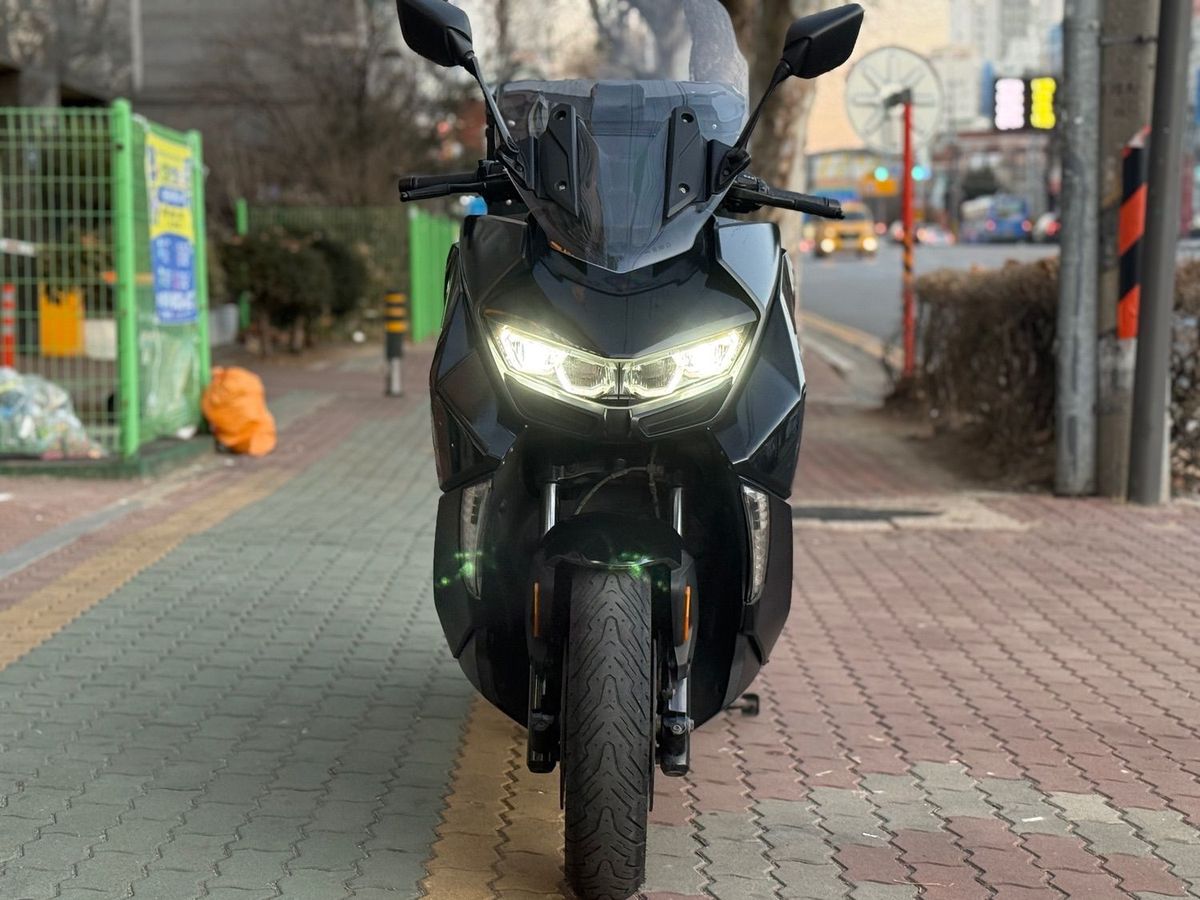 BMW C 400 GT thumb 2