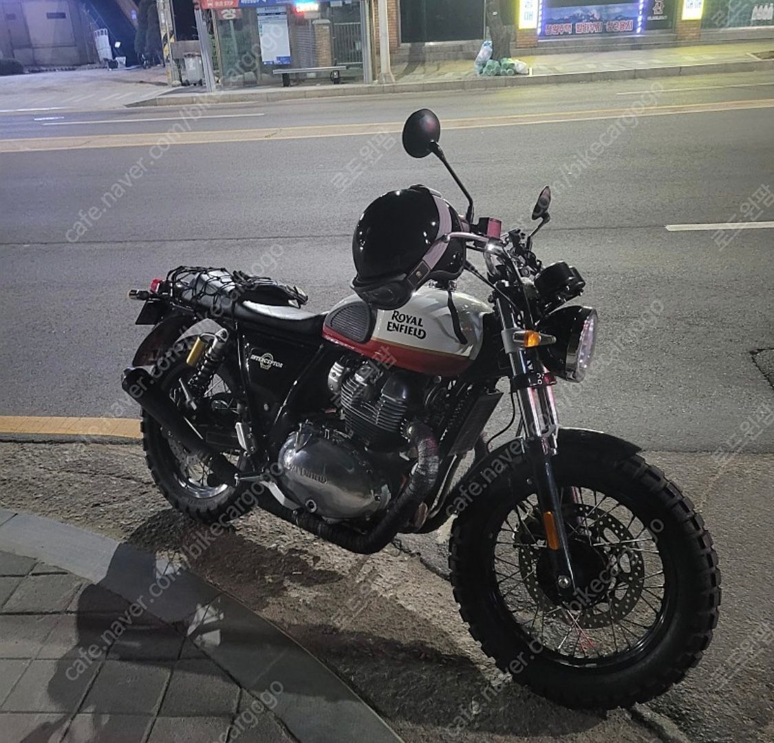 로얄엔필드 인터셉터 650 4