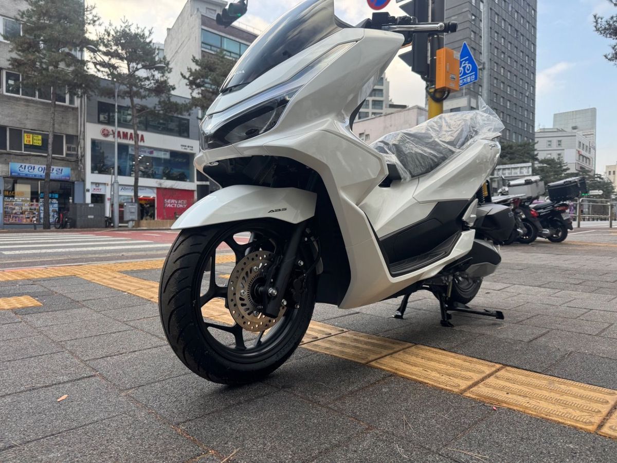 혼다 PCX 125 6