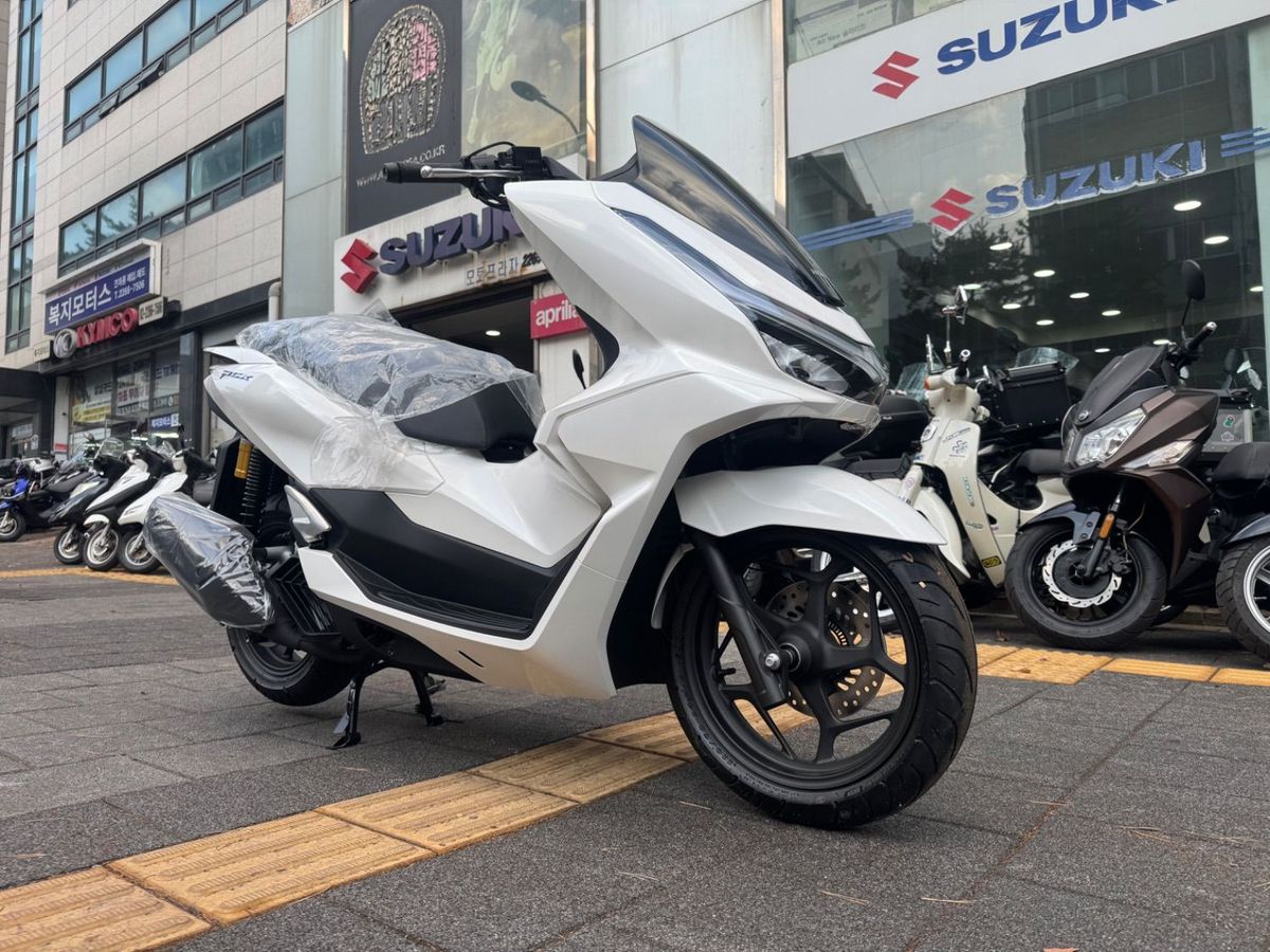 혼다 PCX 125 8