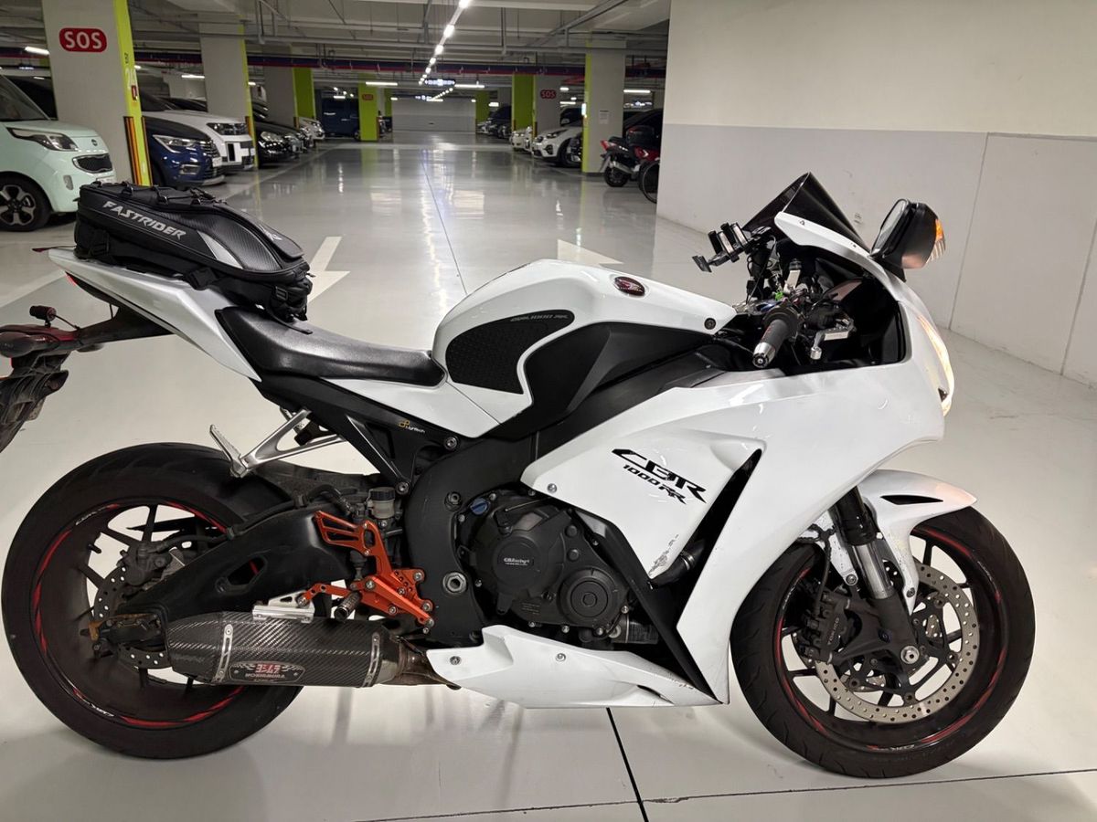 혼다 CBR 1000 RR 7