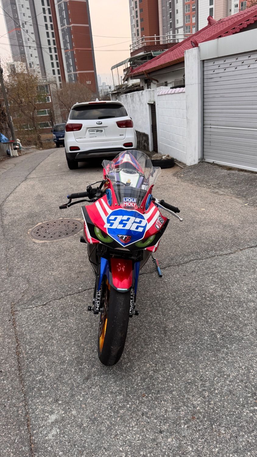 야마하 YZF R3 main