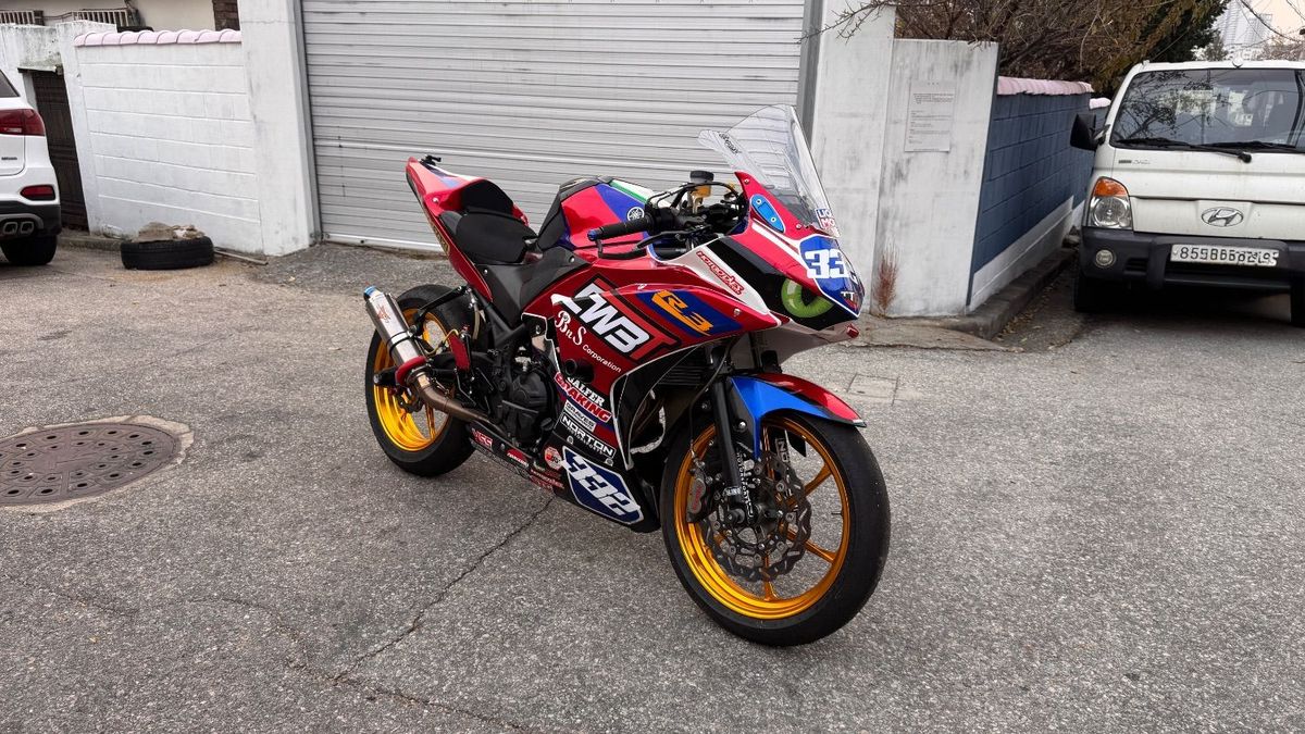 야마하 YZF R3 more