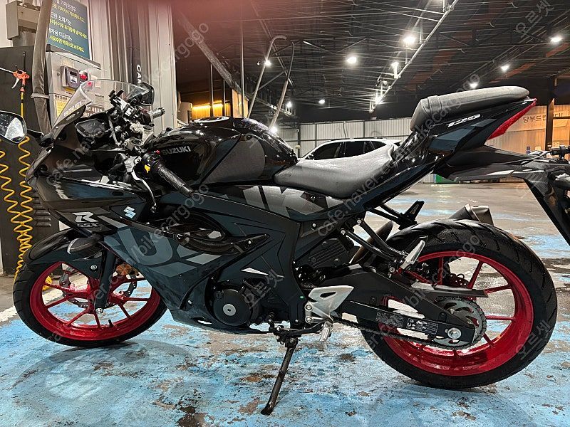 스즈키 GSX R 125 ABS 6