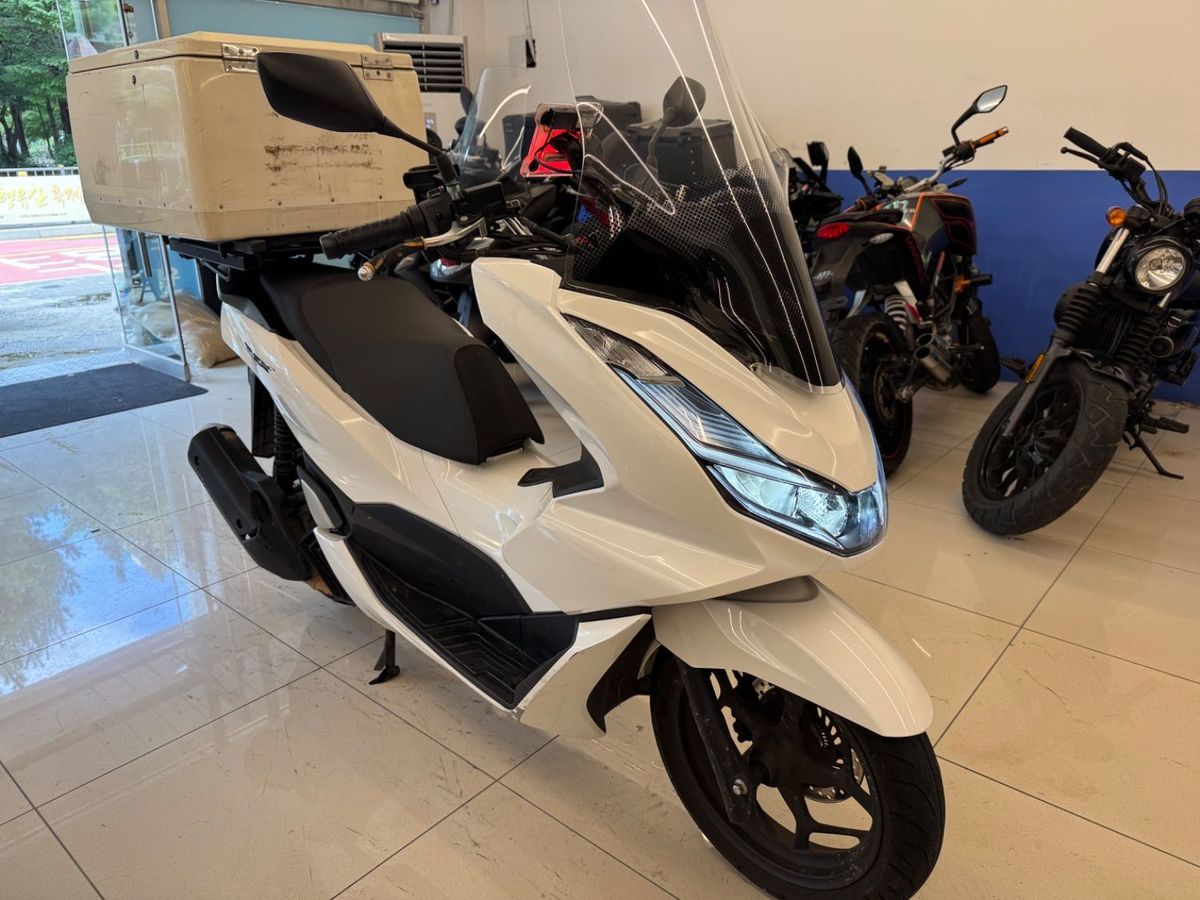 혼다 PCX 125 more