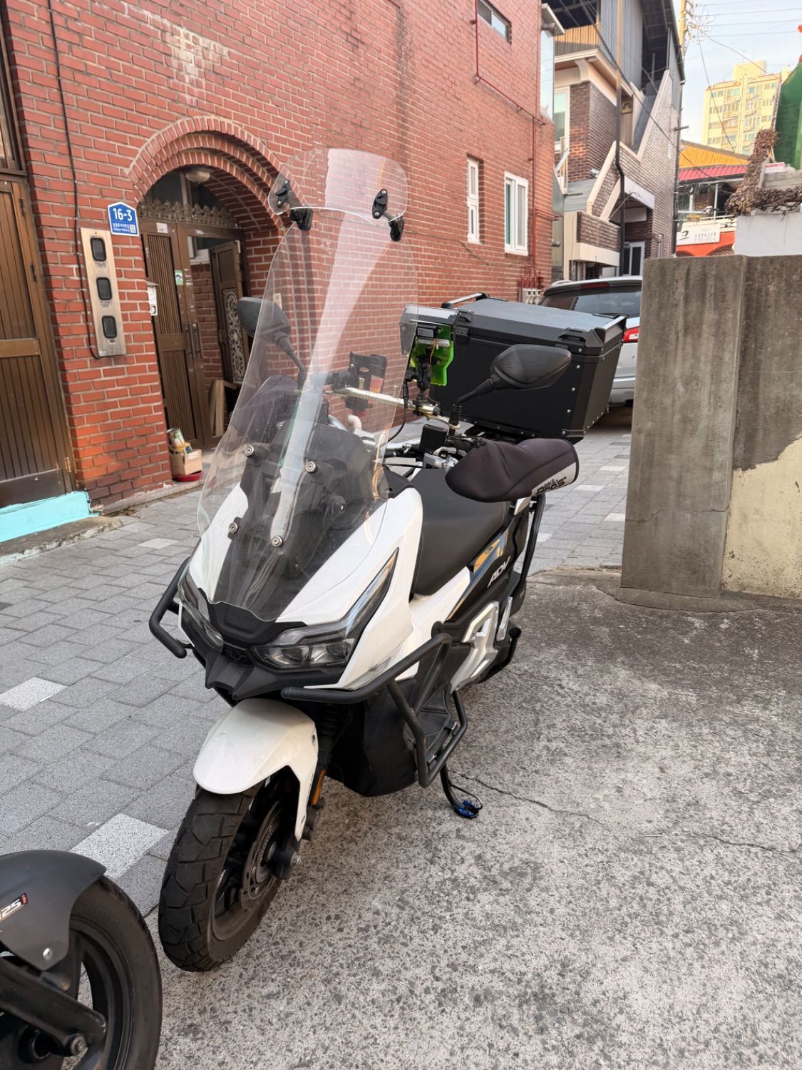한솜모터스 ADV 150 main