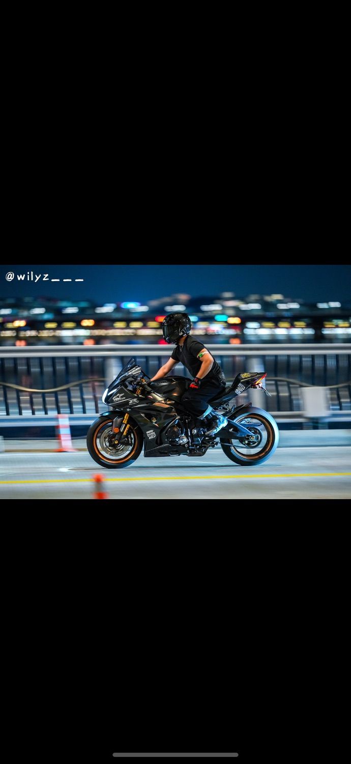 스즈키 GSX R 1000 R 블랙 에디션 4