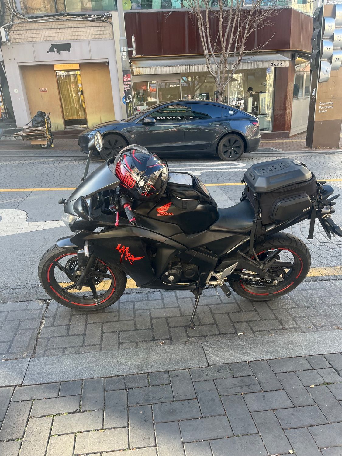 혼다 CBR 125 R main