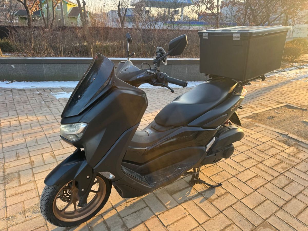 야마하 NMAX 125 more