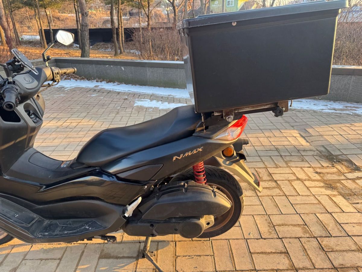 야마하 NMAX 125 12
