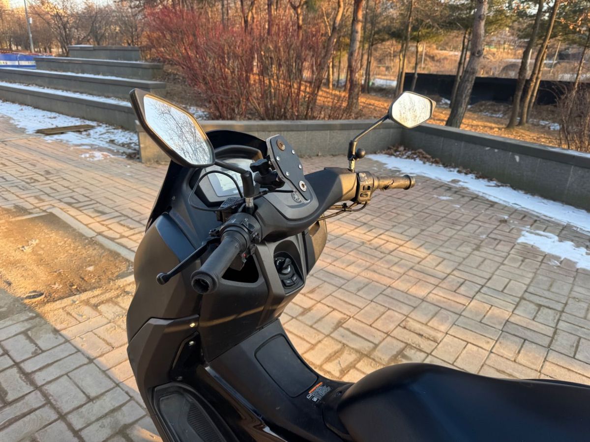 야마하 NMAX 125 15