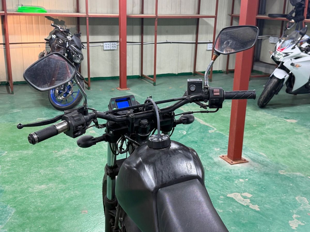 KR모터스 트로이 RT 125 9