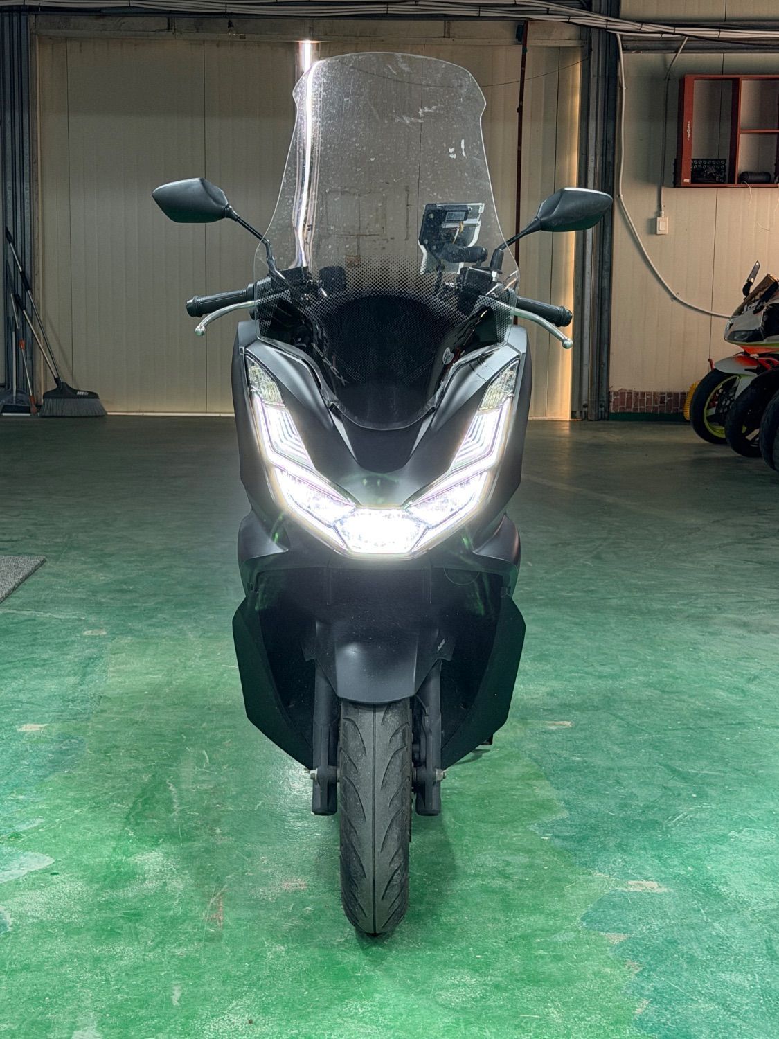 혼다 PCX 125 more