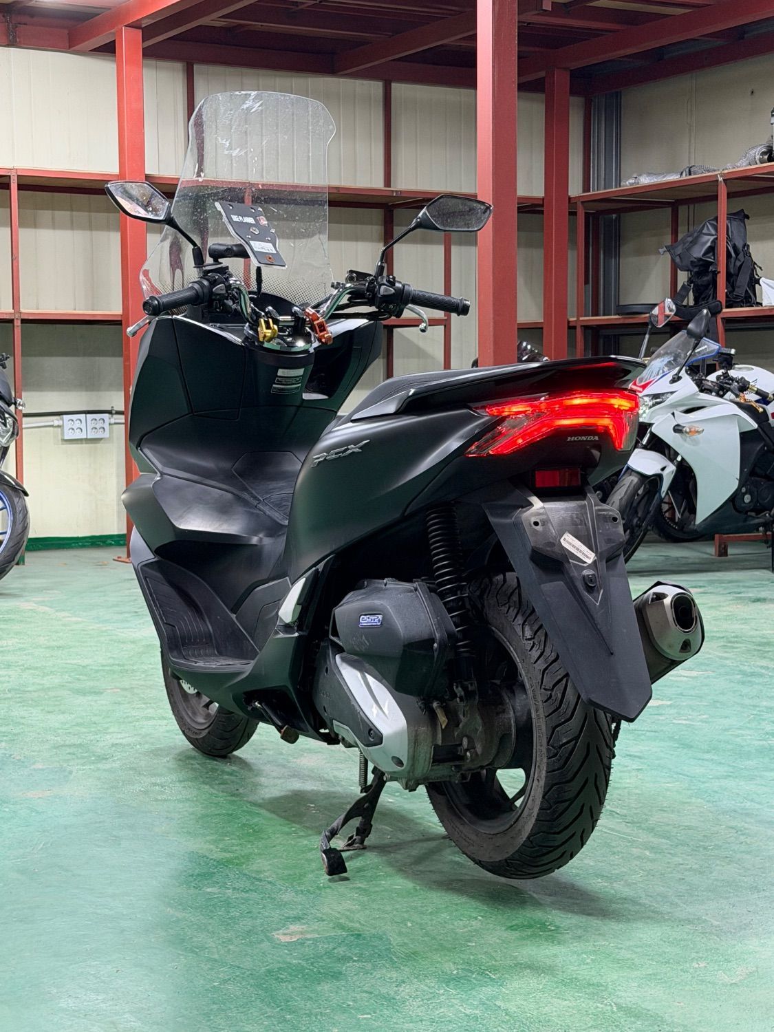혼다 PCX 125 6