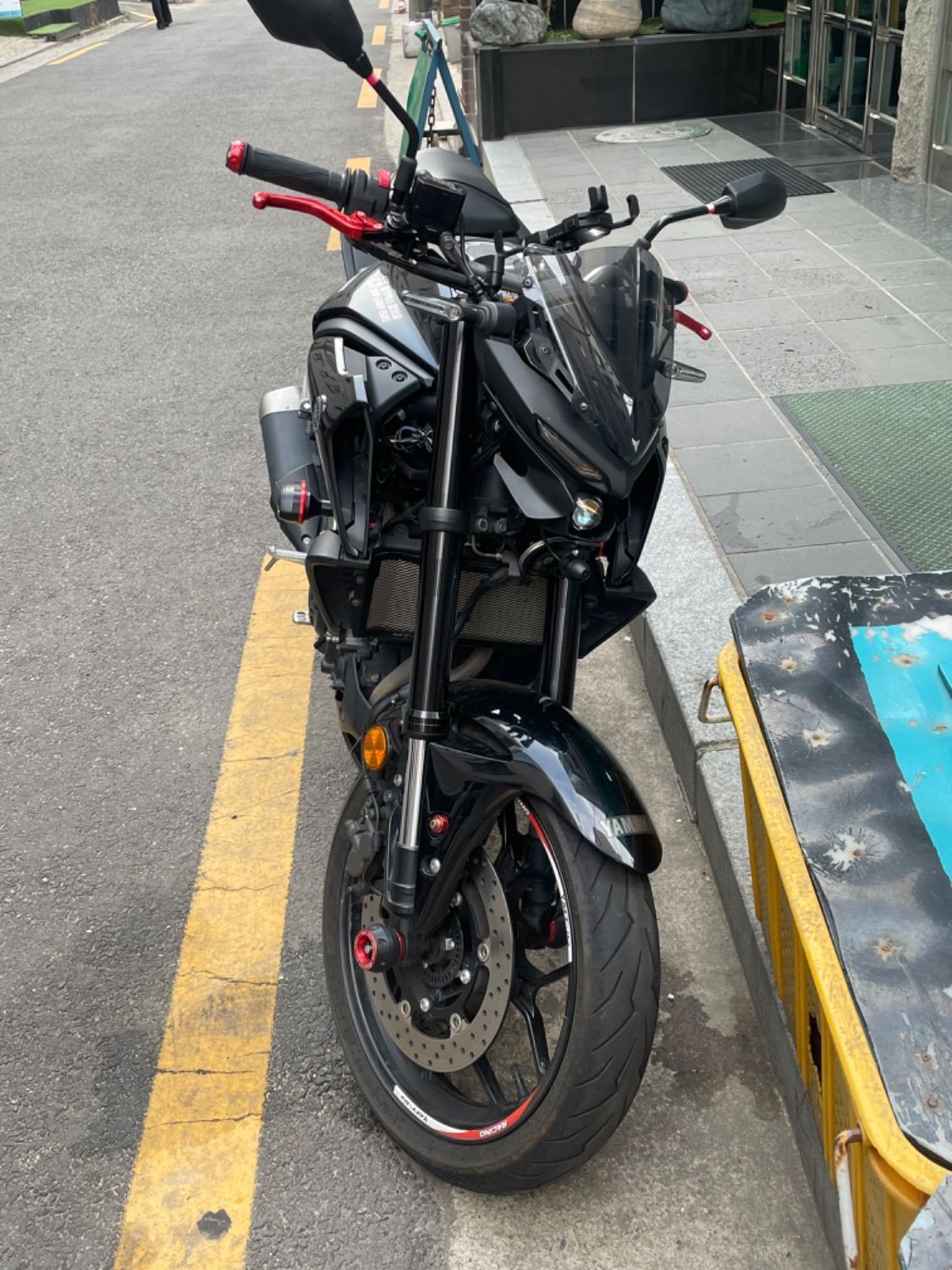 야마하 MT 03 main