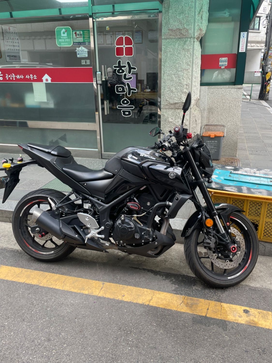 야마하 MT 03 thumb 2