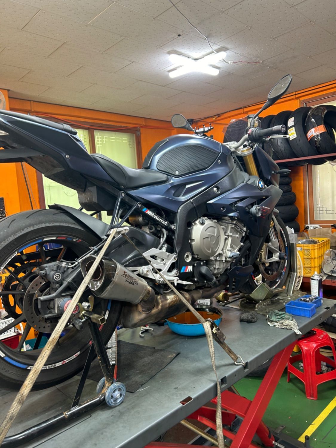 BMW S 1000 R main