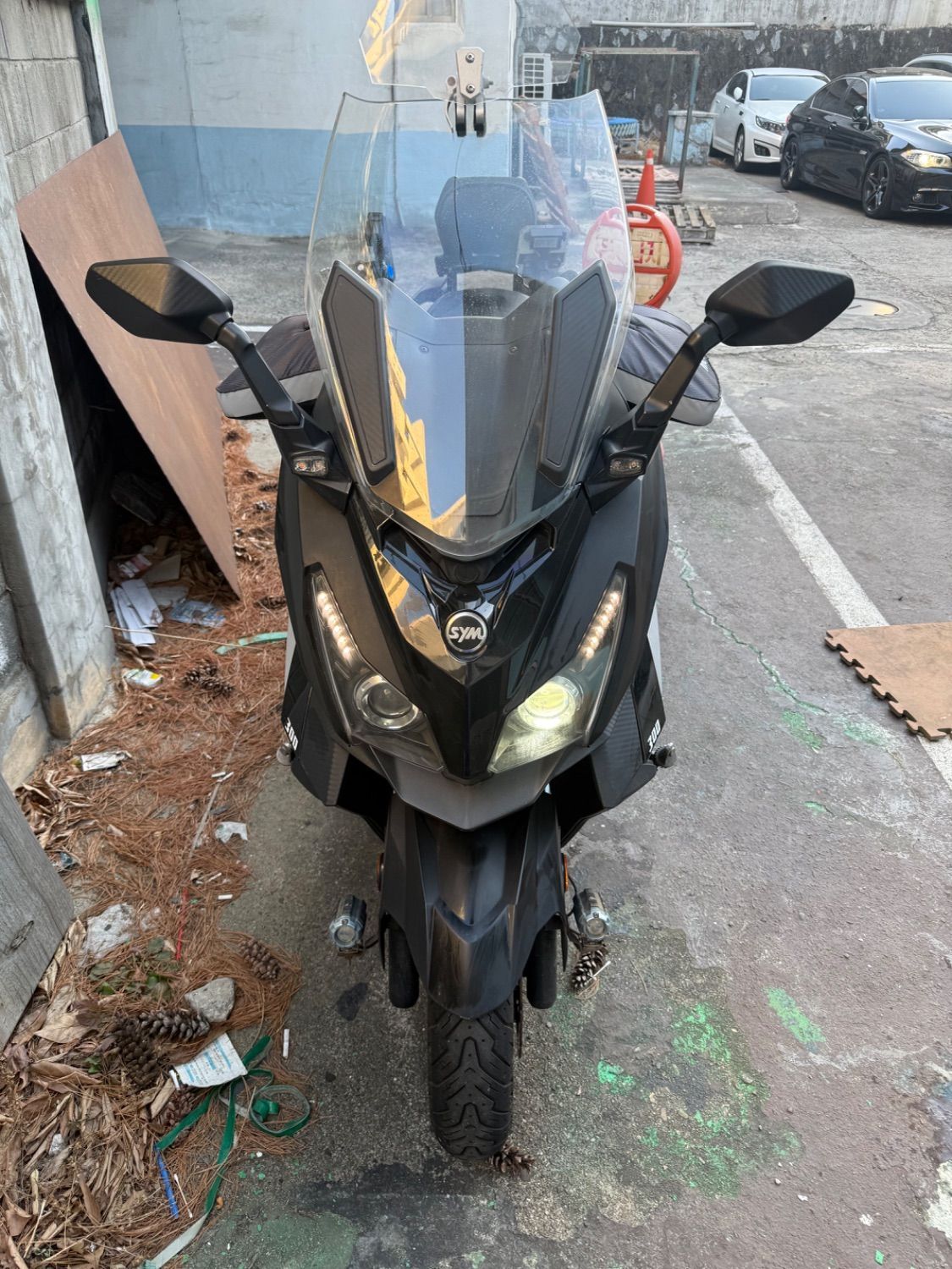 SYM 크루심 300 ABS 4