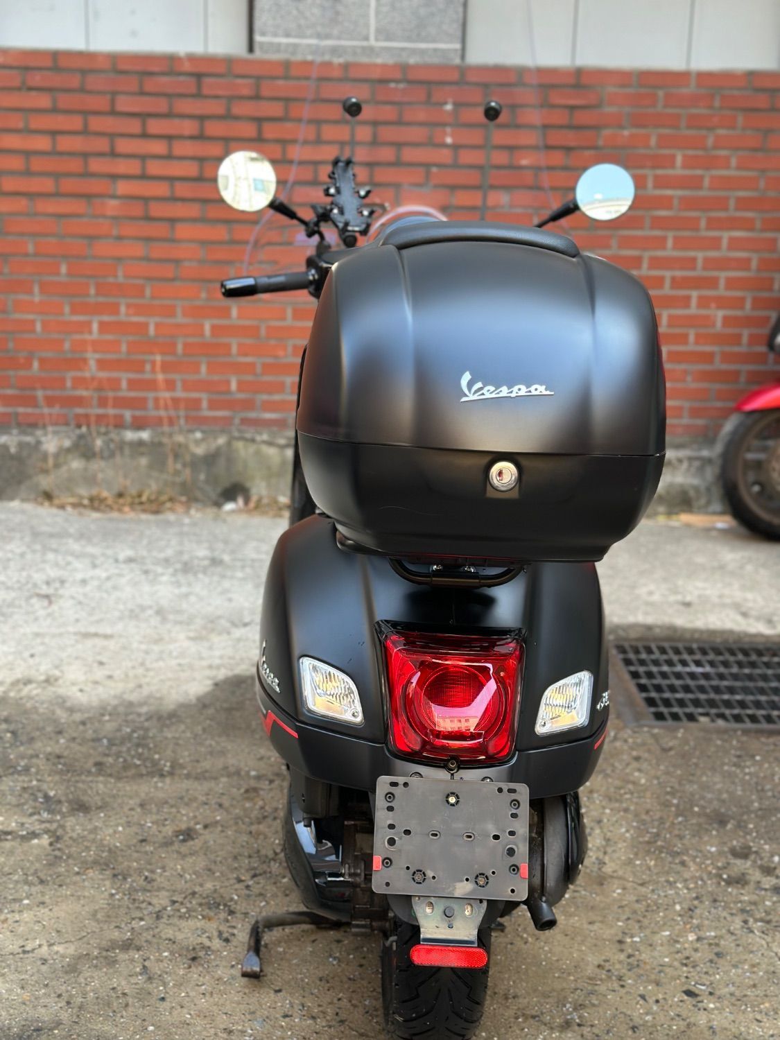 베스파 GTS 300 슈퍼스포츠 5