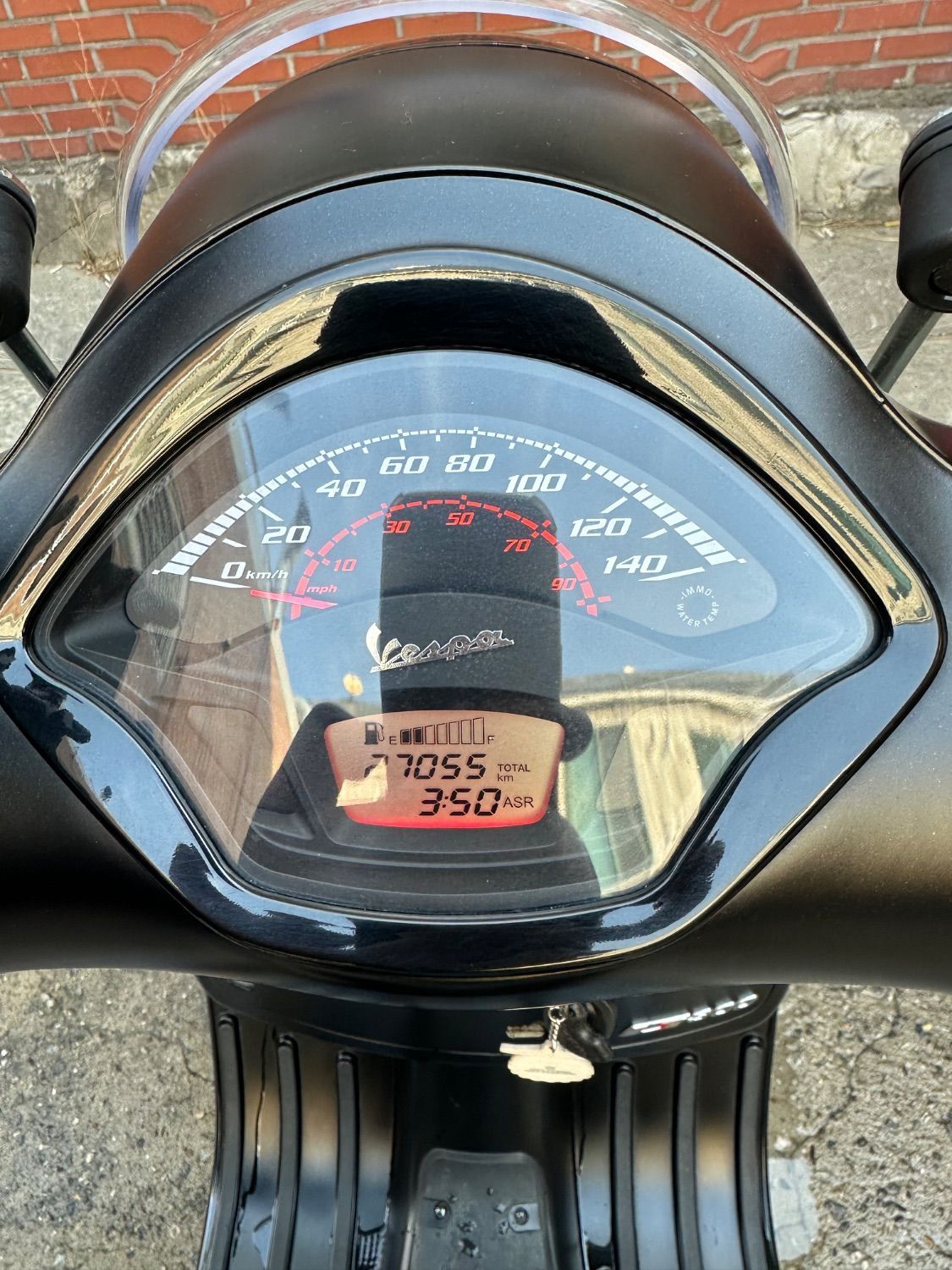 베스파 GTS 300 슈퍼스포츠 10