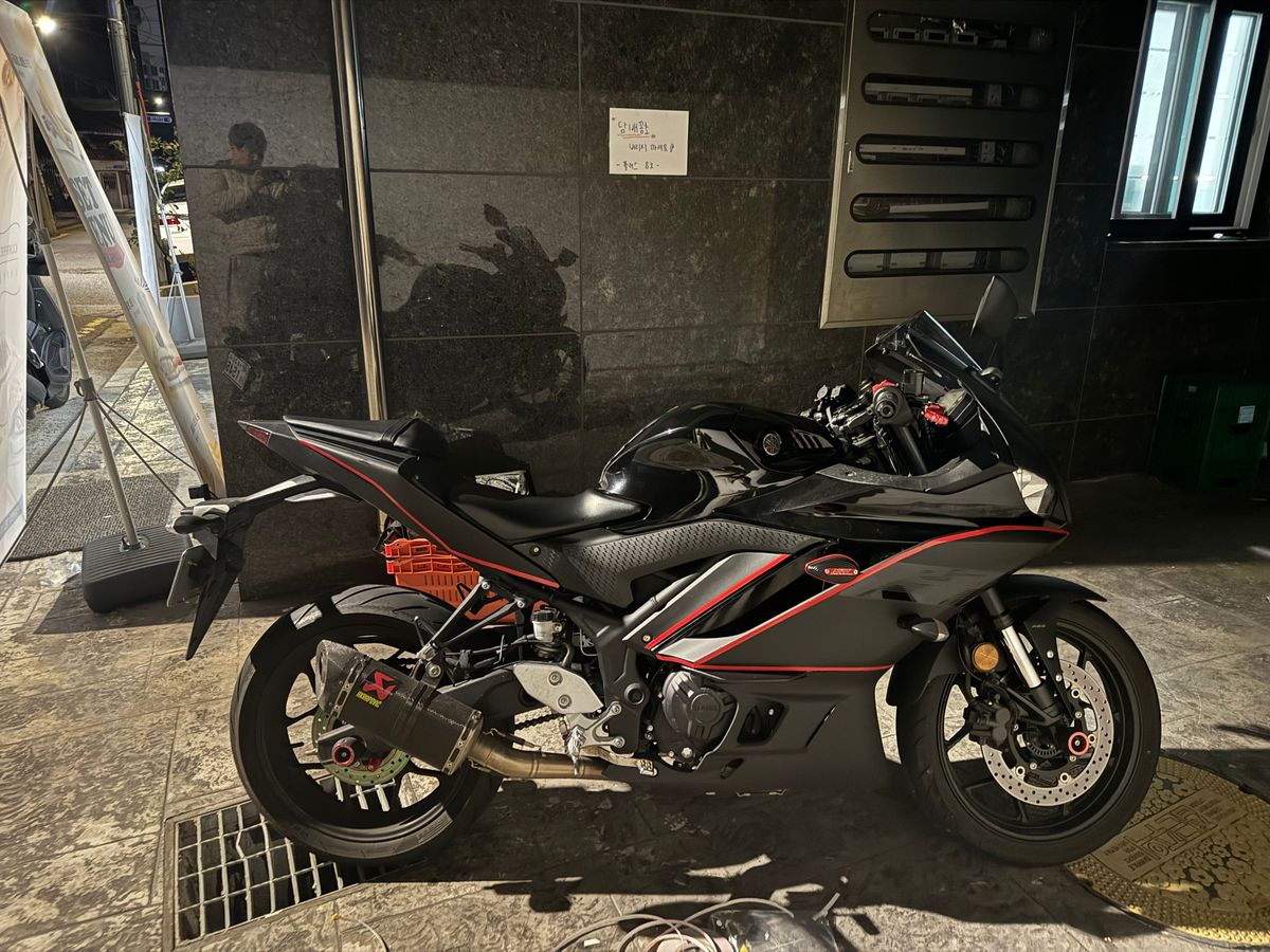 야마하 YZF R3 thumb 2
